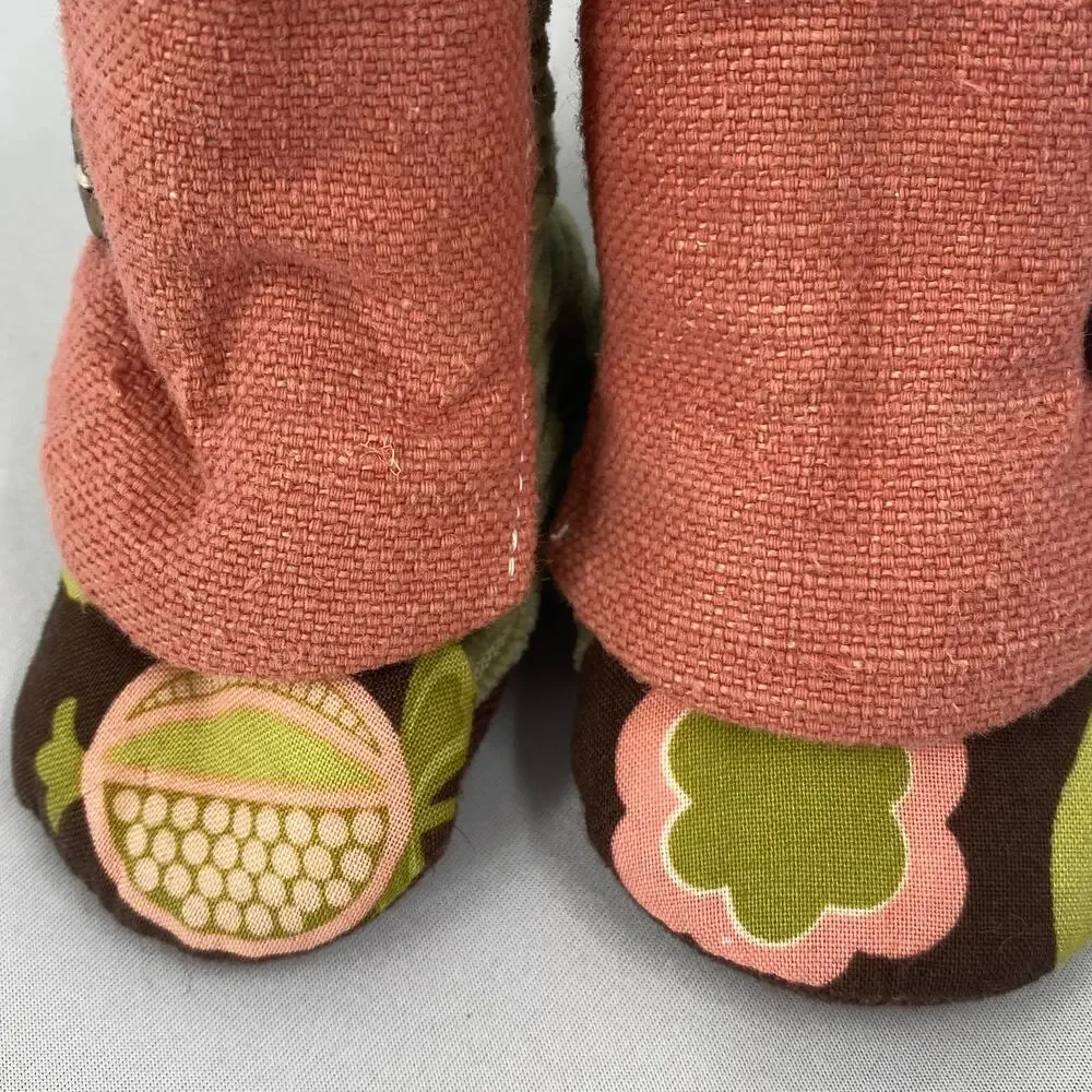 Infusion Fibers Fabric Baby Girls Button Booties 6-12mo